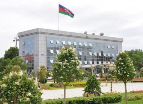 Lənkəranda vəzifəli şəxs jurnalistə hücum etdi