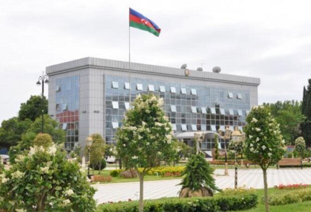 Lənkəranda vəzifəli şəxs jurnalistə hücum etdi