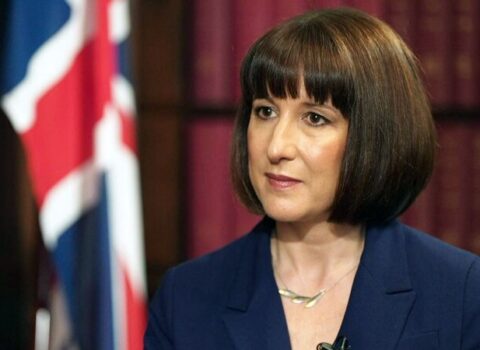 “Brexit ölkə iqtisadiyyatına ciddi ziyan vurub”