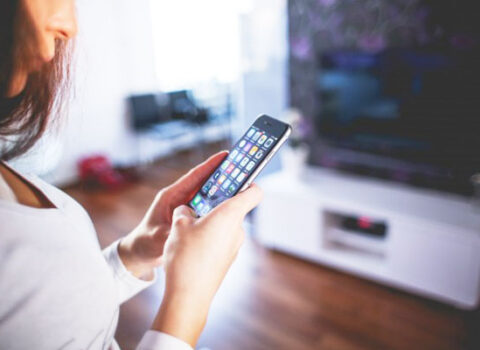 Telefondan ən çox istifadə edən ölkə açıqlandı