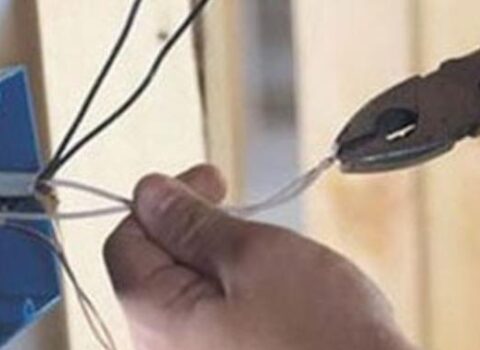 Beyləqanda 43 yaşlı kişini elektrik cərəyanı vurub