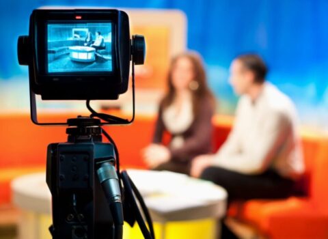 “Məhkəmələr xalqın vicdanı, televiziyalar isə…” – Əməkdar jurnalistdən VACİB YANAŞMA