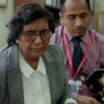 Millət vəkili parlamentin ofisində ayağını masaj etdirdi – FOTO