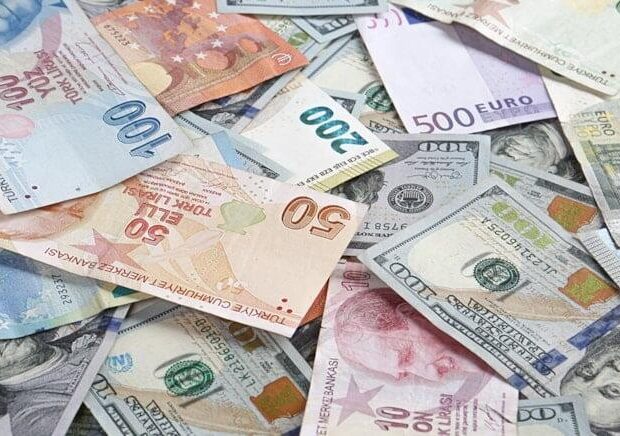 Bu ölkədə nağd pul bitdi