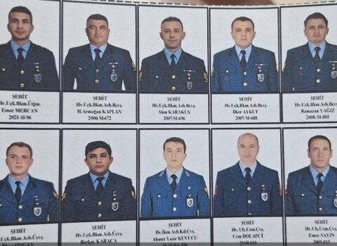 Təyyarə qəzasında həlak olanların adları bilindi