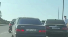 “Maşın bazarı”nın ətrafında süni tıxac: Alverçilər yolu zəbt edib – VİDEO