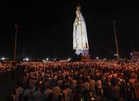 İsa Məsih heykəlini ötdü – 54 metrlik Məryəm ana abidəsi – FOTO
