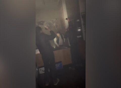 “Yanğın zamanı bağlı olan qapı təxliyə üçün olmayıb” – Rəsmi – VİDEO