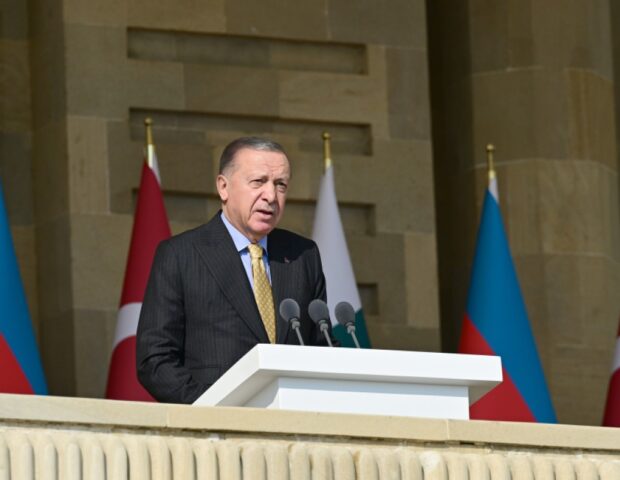 Ərdoğan Bakıda Məmməd Arazın şeirini dedi – VİDEO