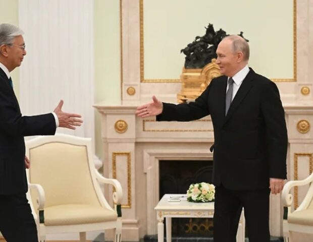 Trampdan sonra Putinlə görüşdü