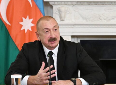 “Məmurların qohumları özlərini elə aparmalıdırlar ki…” – Dövlət başçısı