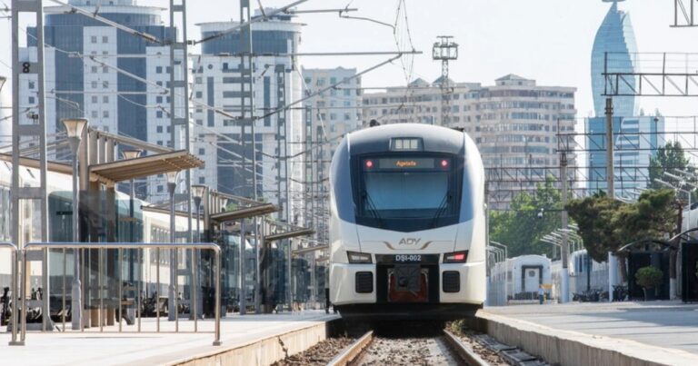 Bakı-Ağstafa-Bakı istiqamətində əlavə qatar reysləri təyin edildi Bakı-Ağstafa-Bakı istiqamətində əlavə qatar reysləri təyin edildi