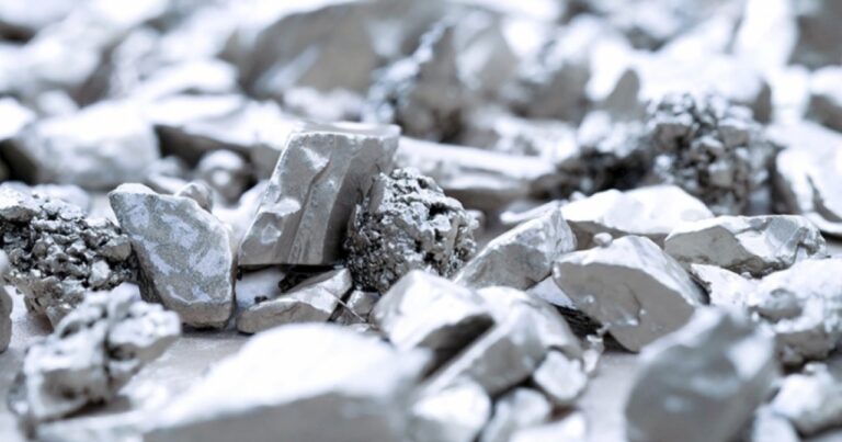 Gümüşün qiyməti tarixi maksimumu yenilədi Gümüşün qiyməti tarixi maksimumu yenilədi