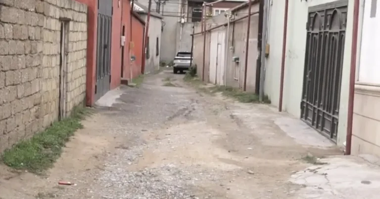 Xətai sakinlərinin yol problemi… – niyə həll olunmur? – VİDEO Xətai sakinlərinin yol problemi… – niyə həll olunmur? – VİDEO