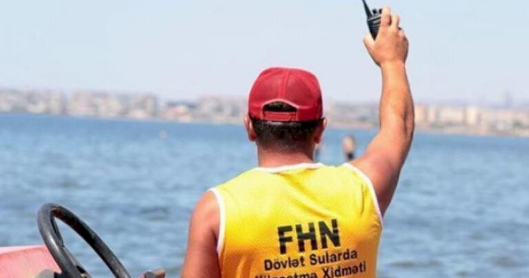 Buzovnada dənizdə köməksiz vəziyyətdə qalan balıqçılar xilas edilib – VİDEO Buzovnada dənizdə köməksiz vəziyyətdə qalan balıqçılar xilas edilib – VİDEO