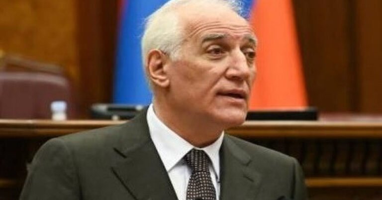 Ermənistan prezidenti Misirə getdi Ermənistan prezidenti Misirə getdi