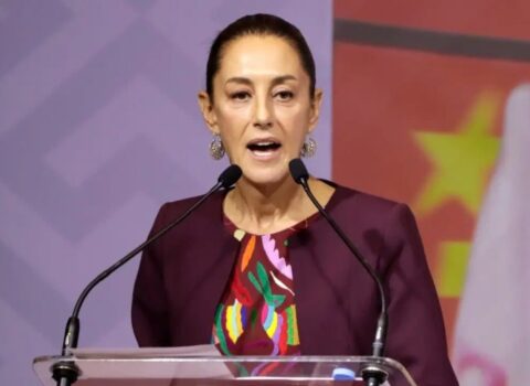 Meksika prezidenti küçədə ona qarşı təcavüz cəhdindən sonra polisə müraciət etdi