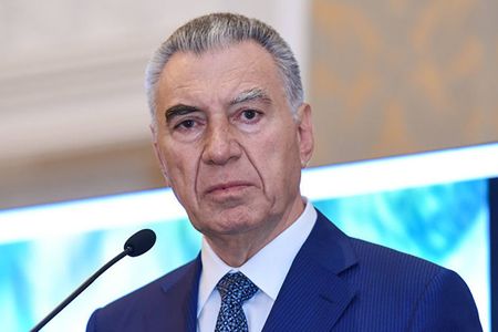 Əli Həsənov danışdı: “Həyat yoldaşım Ramiz Mehdiyevin arvadı ilə…”