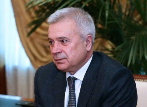 TƏCİLİ: Vahid Ələkbərova AĞIR ZƏRBƏ: Bu neft zavodları MƏHV EDİLDİ