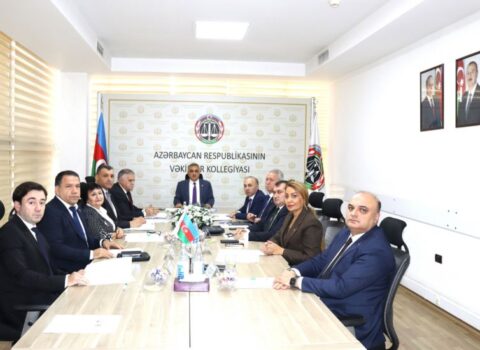 Bir vəkilin fəaliyyətinə xitam verildi