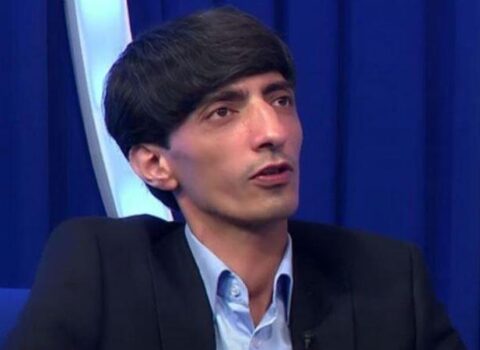 “Müğənnilərə çörəyi biz vermişik”