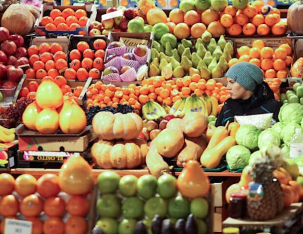 Bazarda qiymət oyunu: İstehsalçı qazanır, yoxsa vasitəçi?