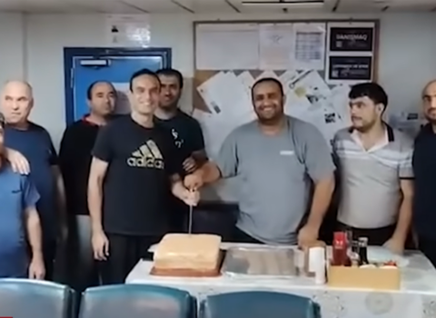 “Necə olur ki, xilasetmə gəmisindən dənizə düşür, çıxara bilmirlər?..” – VİDEO