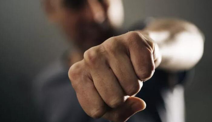 Ailə mübahisəsi faciə ilə bitdi: Oğul atasını öldürdü, meyiti gizlətməyə çalışdı Ailə mübahisəsi faciə ilə bitdi: Oğul atasını öldürdü, meyiti gizlətməyə çalışdı