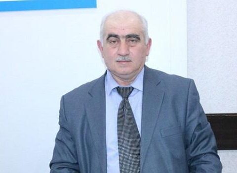Əhməd Oruc insult keçirdi, vəziyyəti ağırdır