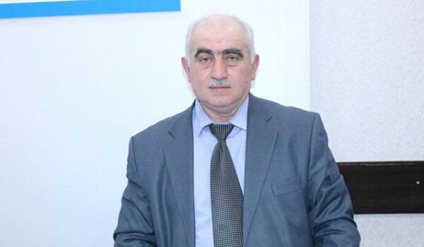Əhməd Oruc insult keçirdi, vəziyyəti ağırdır Əhməd Oruc insult keçirdi, vəziyyəti ağırdır