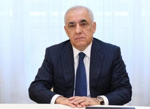 Əli Əsədov yeni qərar imzaladı