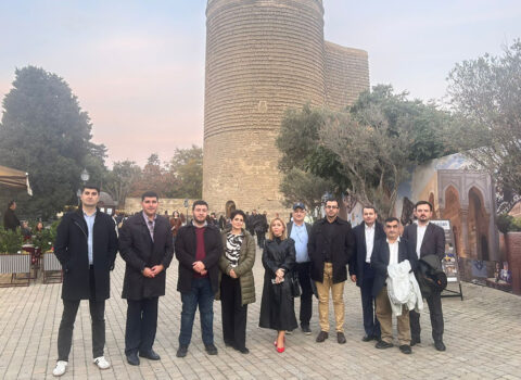Erməni nümayəndələr Bakını gəzdilər – Fotolar