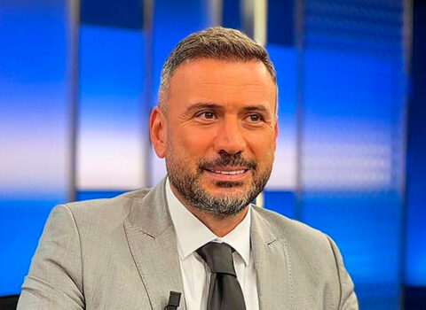 İTV Ertem Şenerin “Qarabağ”ın oyununda şərhçi olması ilə razılaşmadı