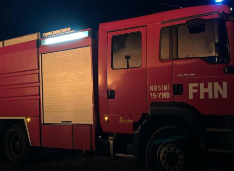 Yaşayış binasında “yanğın”: FHN hərəkətə keçdi – Video