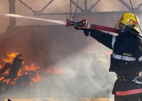 Bakıda yaşayış binasında yanğın