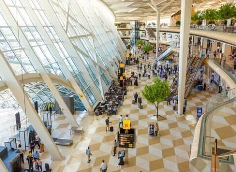 Dehli-Bakı aviareysi ilə onkoloji dərman gətirənlər saxlanıldı
