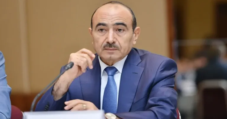 Əli Həsənov Şəhidlər binasında evi olması xəbərindən DANIŞDI Əli Həsənov Şəhidlər binasında evi olması xəbərindən DANIŞDI