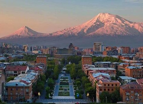 Bu türk ölkəsinin rəsmiləri Ermənistanda səfərdədir
