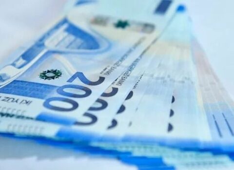 Azərbaycanda bu sahədə çalışanlar 4000 manatdan çox qazanır – SİYAHI