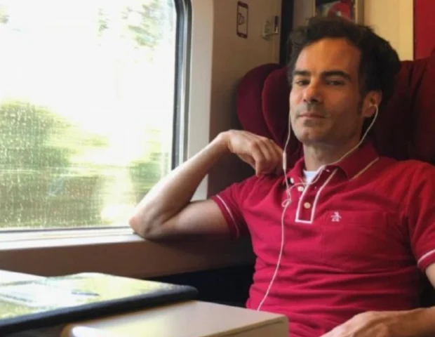 TƏCİLİ: Məşhur şairin oğlu buna görə saxlanıldı