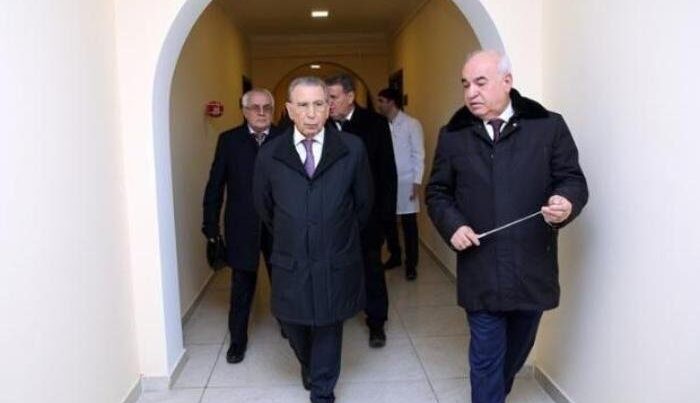 Mehdiyevlər İmişli bazarını belə ələ keçirib Mehdiyevlər İmişli bazarını belə ələ keçirib