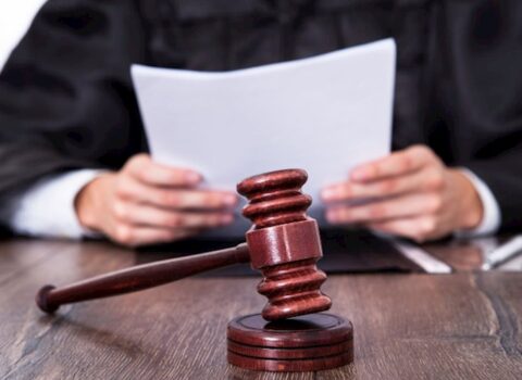 Sumqayıtda əri tərəfindən şiddət görən qadın onu bağışladı — MƏHKƏMƏ