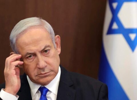 Netanyahu əfv istədi