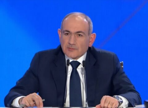 Tramp Paşinyanı görün hara DƏVƏT ETDİ