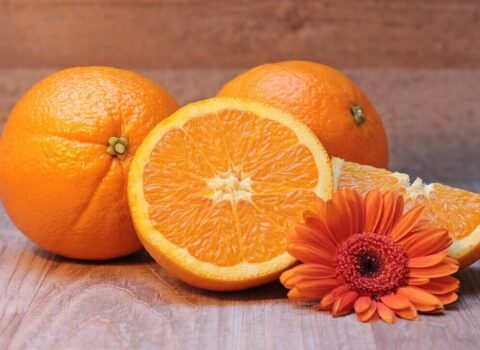 C vitamininin ən yüksək mənbələri: Portağaldan daha zəngin 10 qida