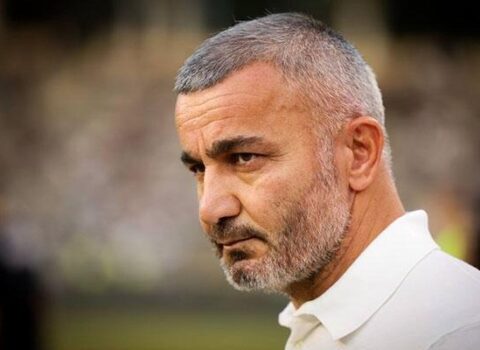 “Oyunçuları 1 ay buraxmaq istəyirəm ki, gedin, futboldan uzaq olun”