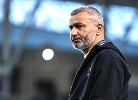 Qurban Qurbanov iki futbolçunu heyətdən qovub?