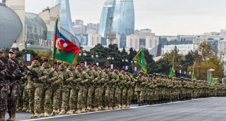 Türkiyə və Pakistan əsgərləri Bakıda – VİDEO