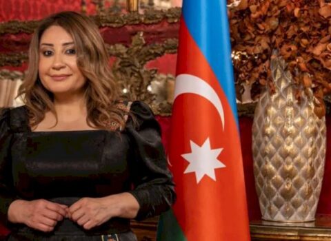 Dünən yanğında həlak olan qadın məşhur yazıçının keçmiş xanımı imiş – FOTOLAR