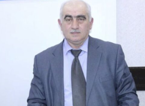 Əhməd Oruc oğlunun məzarı yanında dəfn edildi